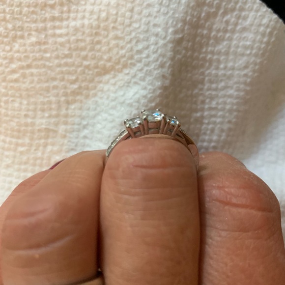 Tanzanite ring size 7 - Picture 2 of 4